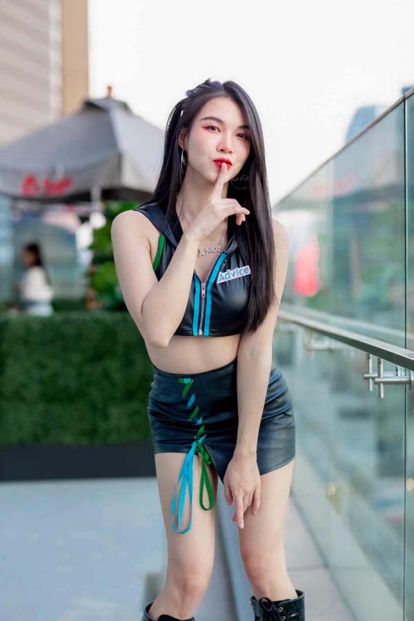 Maeylin 8