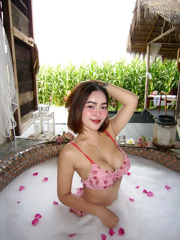 Naluemon Rueangthong 10